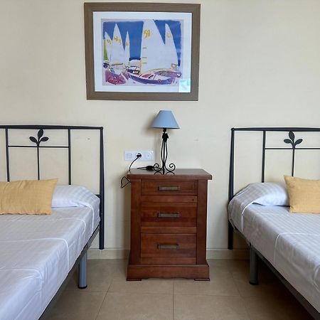 Agi Riera La Cuana Apartment Roses Exterior photo